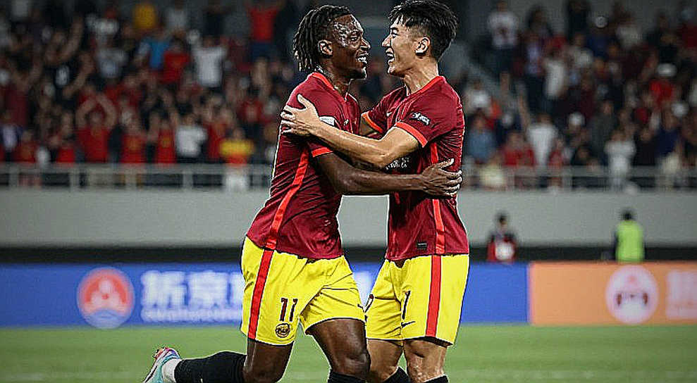 Bóng đá Việt Nam nhìn từ chín chiều phân tích chuyên sâu: Từ phòng thay đồ V.League đến chuỗi giá trị ngành