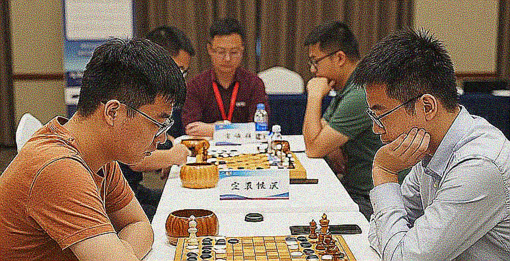 Sách ChessBase Magazine #225: Khám Phá 27 Miniatures Hấp Dẫn Từ Chess Festival Prague 2026
