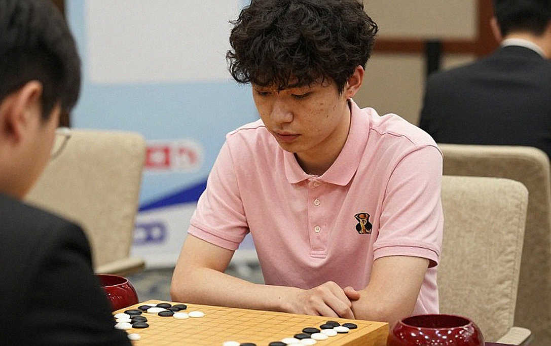 Sách ChessBase Magazine #225: Khám Phá 27 Miniatures Hấp Dẫn Từ Chess Festival Prague 2026