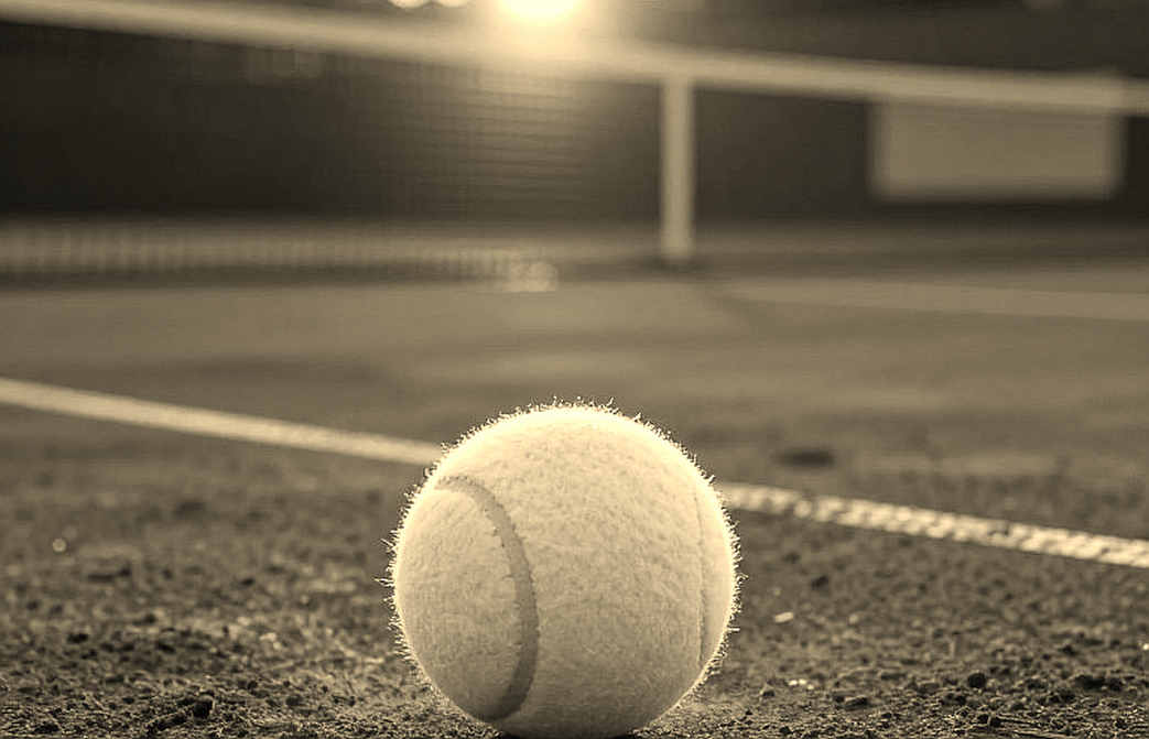 Đầu gối phải của Djokovic: 60 ngày từ phòng mổ Paris đến huy chương vàng Olympic