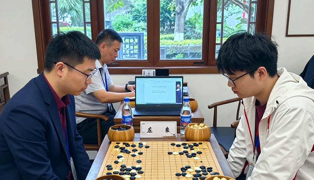 Samarkand 2026: Ấn Độ mang 'thế hệ vàng' đến Olympiad Cờ vua, Sindarov chờ ngày tỏa sáng trên sân nhà Samarkand 2026: Ấn Độ mang 'thế hệ vàng' đến Olympiad Cờ vua, Sindarov chờ ngày tỏa sáng trên sân nhà
