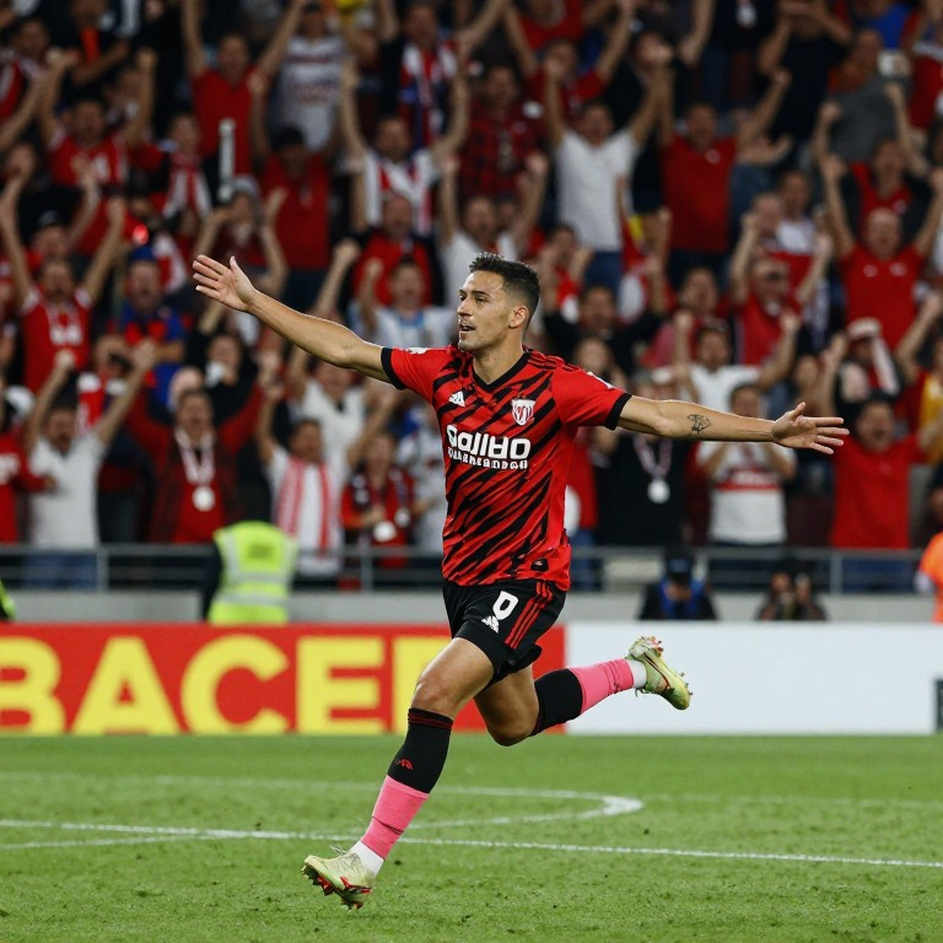 Dữ liệu trống, tin đồn đầy: bài toán mua sắm giữa mùa của V-League