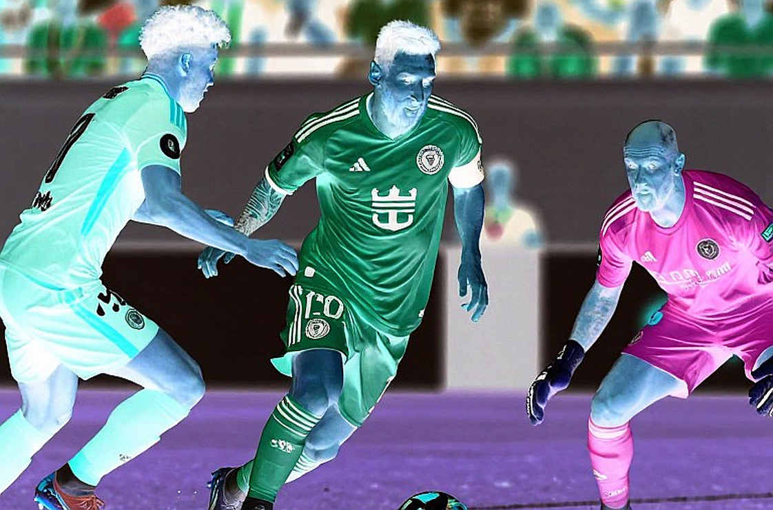 V-League đang tự lừa dối mình bằng những con số kiểm soát bóng